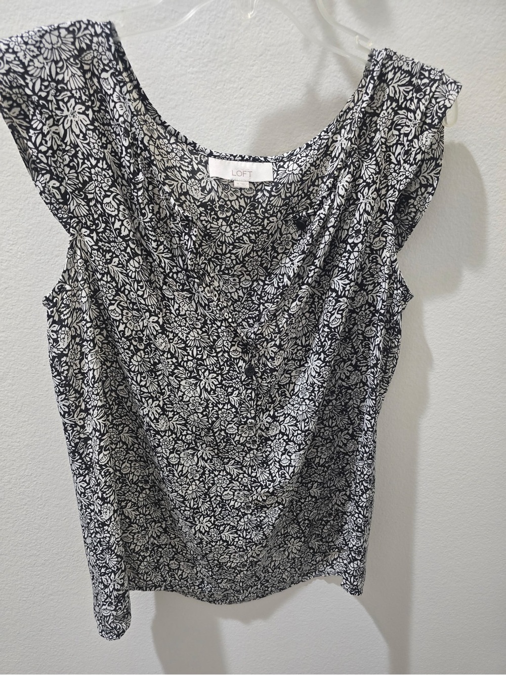 LOFT Black & White Floral Cap-Sleeve Blouse